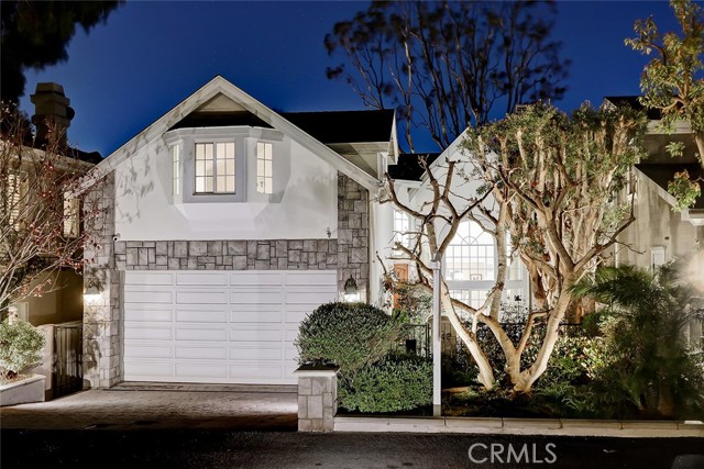 742 31st Street, Manhattan Beach, California 90266, 5 Bedrooms Bedrooms, ,2 BathroomsBathrooms,Residential,Sold,31st,SB22034184