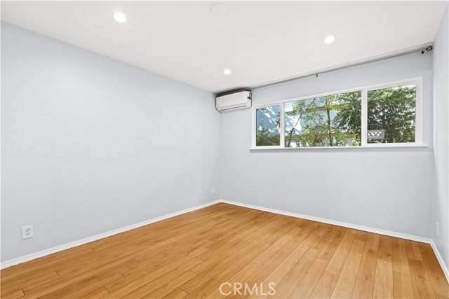 Detail Gallery Image 7 of 16 For 11138 Aqua Vista #55,  North Hollywood,  CA 91602 - 2 Beds | 2 Baths