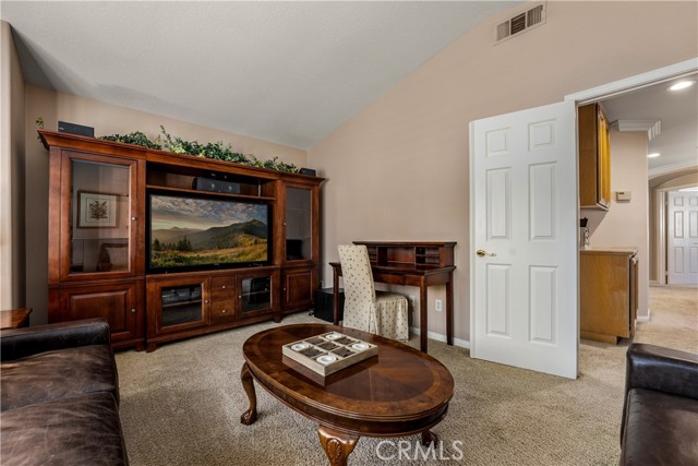 Image 47 of 74 For 823 Cottontail