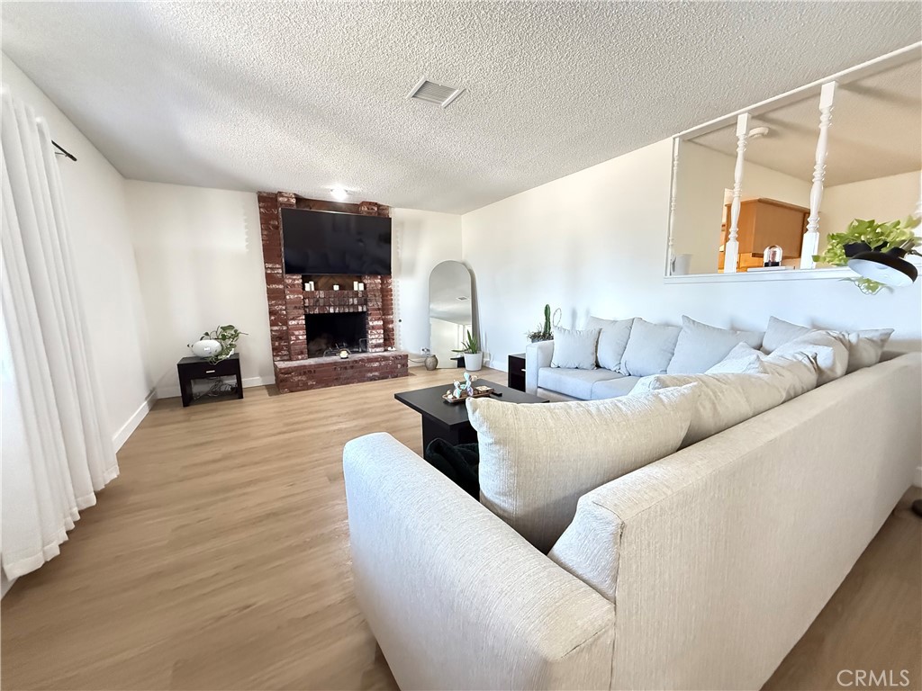 MLS #DW25262526 image #10