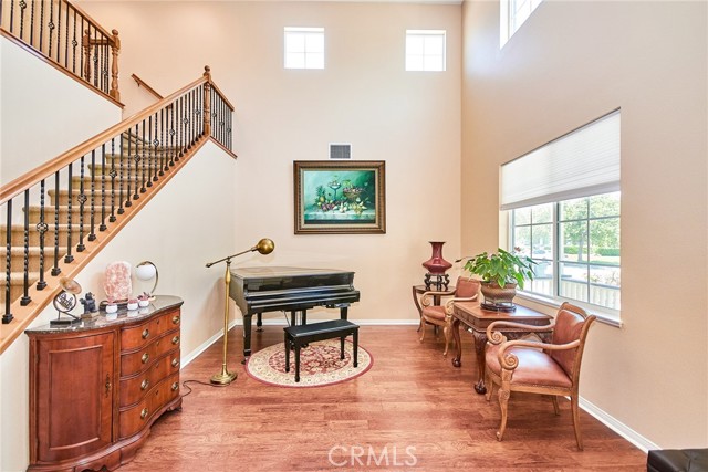 Detail Gallery Image 11 of 29 For 12430 Split Rein Dr, Rancho Cucamonga,  CA 91739 - 4 Beds | 2/1 Baths
