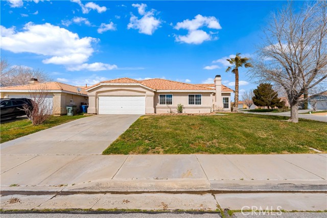 Detail Gallery Image 1 of 1 For 609 Poinsettia Ave, Rosamond,  CA 93560 - 5 Beds | 2 Baths
