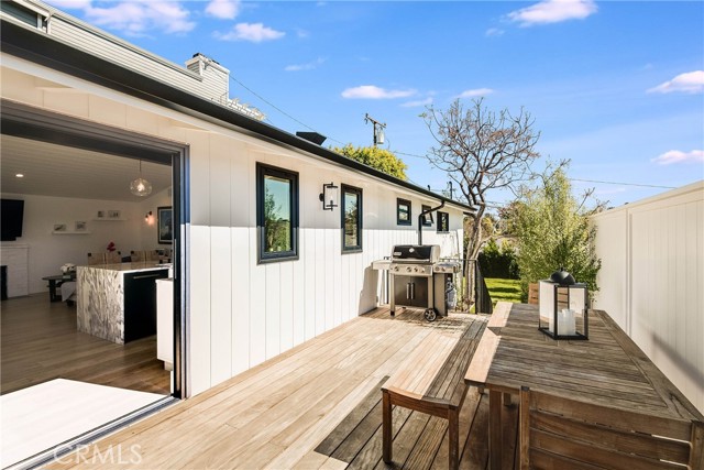 3212 Poinsettia Avenue, Manhattan Beach, California 90266, 3 Bedrooms Bedrooms, ,2 BathroomsBathrooms,Residential,Sold,Poinsettia,SB22036915