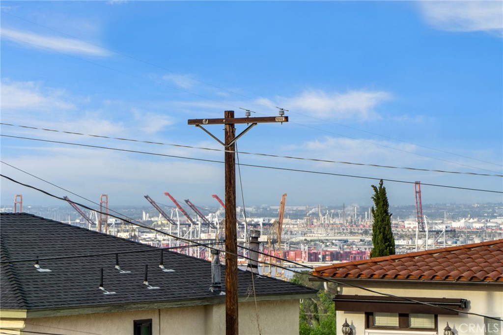https://media.crmls.org/medias/de1a5cbe-733b-43d0-b010-f5e877c98d94.jpg?preset=X-Large