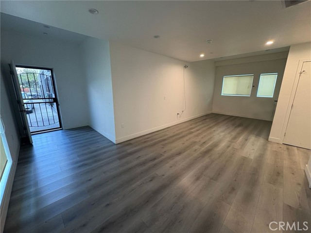 Detail Gallery Image 16 of 23 For 1814 W 36th St, Los Angeles,  CA 90018 - – Beds | – Baths