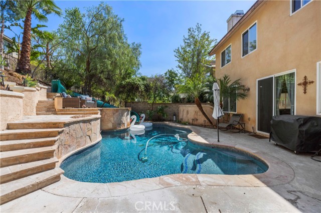 28436 Calex Drive, Valencia CA: https://media.crmls.org/medias/de1aa199-cc3c-4fd4-9f46-88dda54b6cf8.jpg