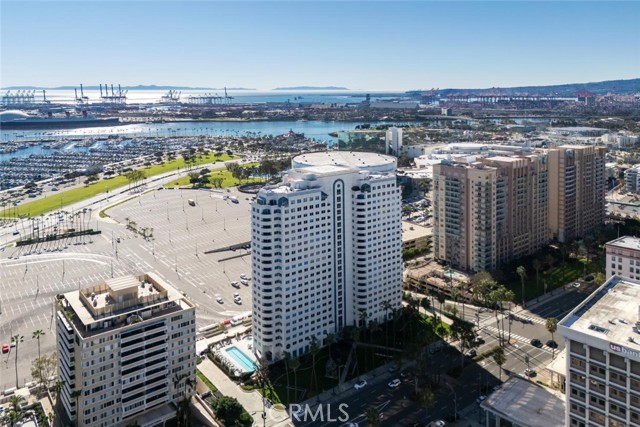 Detail Gallery Image 35 of 38 For 525 E Seaside Way #409,  Long Beach,  CA 90802 - 2 Beds | 2 Baths