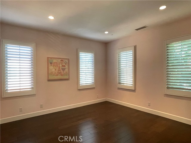 Detail Gallery Image 13 of 25 For 56 Purple Jasmine, Irvine,  CA 92620 - 4 Beds | 3 Baths