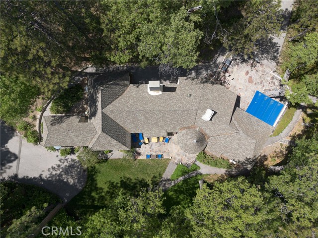 Detail Gallery Image 25 of 75 For 28641 North Shore Rd, Lake Arrowhead,  CA 92352 - 14 Beds | 11/1 Baths