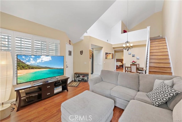 Image 3 of 9 For 20033 Shamrock