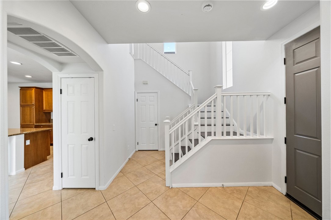 Detail Gallery Image 16 of 54 For 27704 Passion Flower Ct, Murrieta,  CA 92562 - 3 Beds | 2/1 Baths