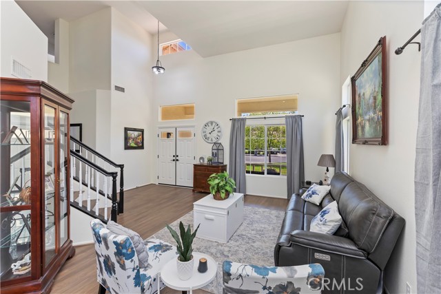 Detail Gallery Image 8 of 42 For 42276 Camino Merano, Temecula,  CA 92592 - 5 Beds | 3 Baths