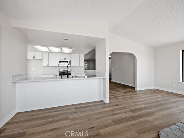 Detail Gallery Image 10 of 38 For 5620 Ailanthus St, Phelan,  CA 92371 - 4 Beds | 2 Baths