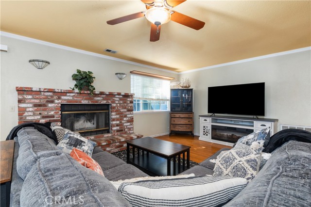 Detail Gallery Image 9 of 34 For 4524 Mananita Ave, Atascadero,  CA 93422 - 4 Beds | 2/1 Baths