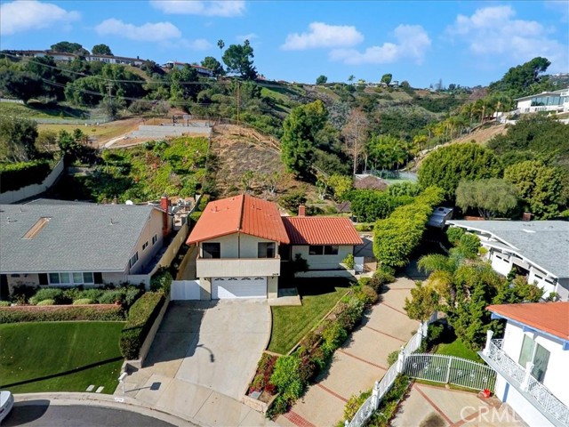 2439 Rue Le Charlene, Rancho Palos Verdes, California 90275, 4 Bedrooms Bedrooms, ,2 BathroomsBathrooms,Residential,Sold,Rue Le Charlene,PV22010276