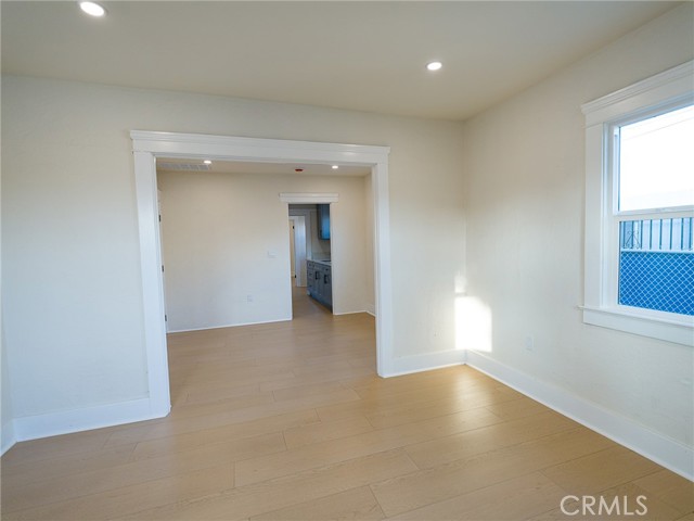 Detail Gallery Image 17 of 59 For 3453 Estrada, Los Angeles,  CA 90023 - 2 Beds | 2 Baths