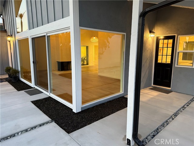 20272 Deervale Lane, Huntington Beach CA: https://media.crmls.org/medias/de209a5e-7fa0-4703-b05b-315454120af0.jpg