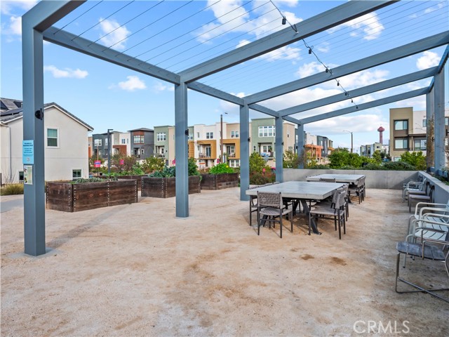 Detail Gallery Image 34 of 43 For 27013 Hummingbird Ln, Valencia,  CA 91381 - 3 Beds | 3 Baths