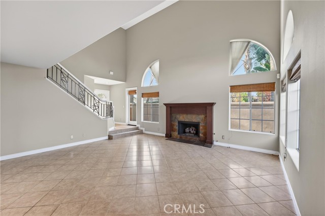Detail Gallery Image 10 of 47 For 152 Terraza Ct, Costa Mesa,  CA 92627 - 3 Beds | 2/1 Baths