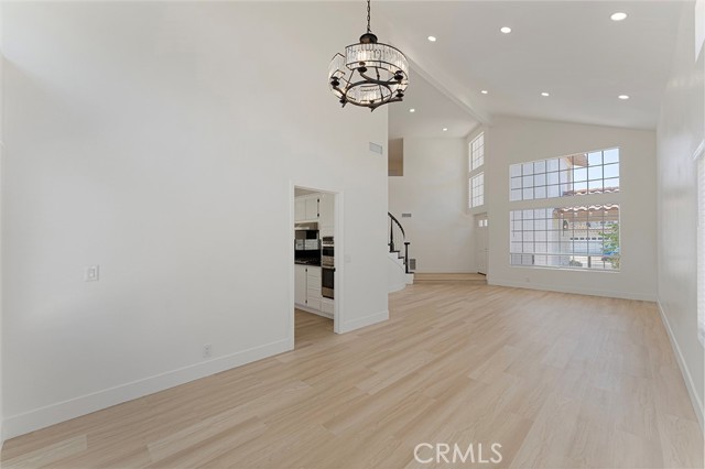 13381 Presidio Place, Tustin CA: https://media.crmls.org/medias/de21fc8e-e138-41ba-8413-51479f32cf19.jpg