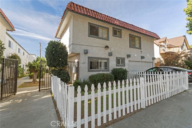 Front Image Thumbnail for CROC26014433