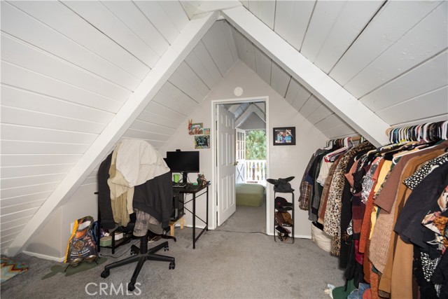 1025 W Country Club Boulevard, Big Bear City CA: https://media.crmls.org/medias/de229406-60a8-48c9-b906-b178cc675eef.jpg