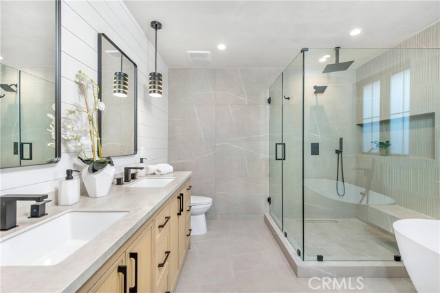 Detail Gallery Image 33 of 48 For 4506 Greenbush Ave, Sherman Oaks,  CA 91423 - 4 Beds | 5/1 Baths