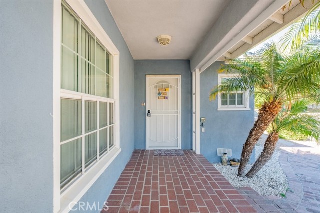 16908 Los Alimos Street, Granada Hills CA: https://media.crmls.org/medias/de238108-b9cc-4f4a-8c6f-1f9750c6d3f2.jpg