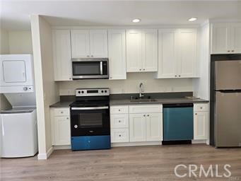 Detail Gallery Image 43 of 44 For 24206 Saint Edens Circle, West Hills,  CA 91307 - 4 Beds | 3 Baths