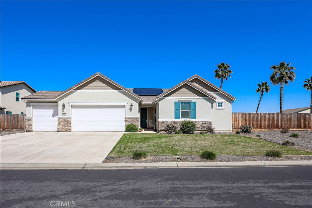 13525 Royal Oaks Court