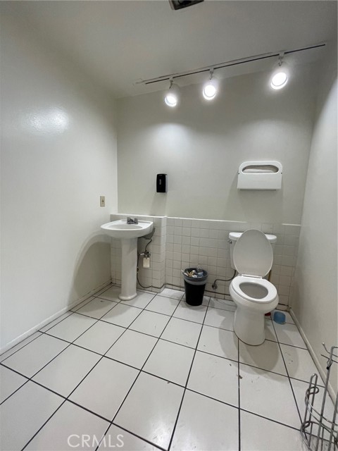  Commercial for Sale in Los Angeles, California
