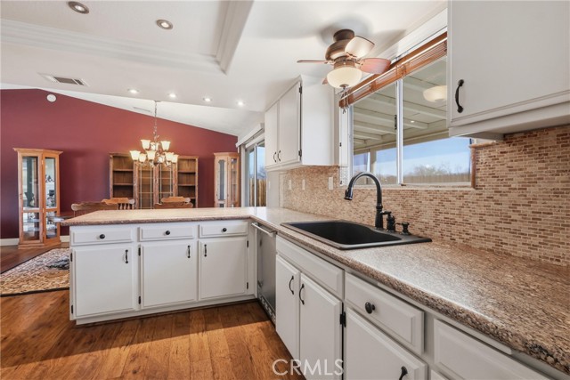 Detail Gallery Image 9 of 34 For 13475 Apple Blossom, Apple Valley,  CA 92308 - 3 Beds | 2 Baths