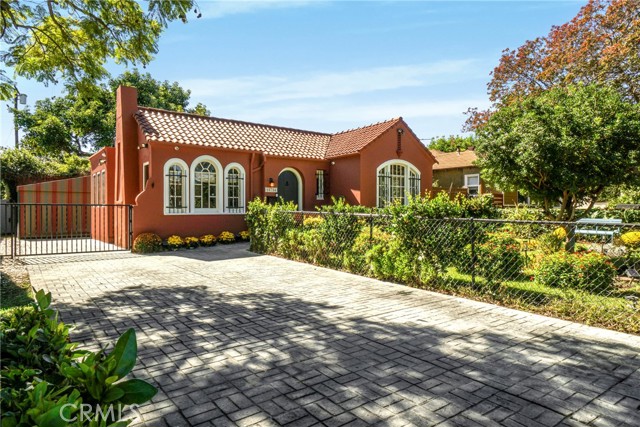 Detail Gallery Image 33 of 46 For 10754 Valley Spring, Studio City,  CA 91602 - 2 Beds | 2 Baths