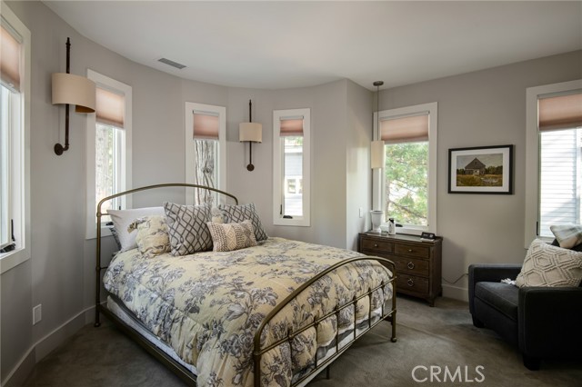 420 Golf Course Road, Lake Arrowhead CA: https://media.crmls.org/medias/de278884-73aa-4cd3-8c60-1caa9740acee.jpg