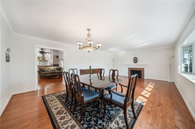 Detail Gallery Image 9 of 52 For 178 N Monterey Rd, Orange,  CA 92866 - 4 Beds | 4 Baths