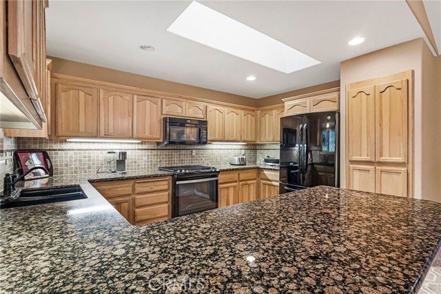 Detail Gallery Image 9 of 40 For 14642 Bridgeport Cir, Magalia,  CA 95954 - 3 Beds | 2 Baths