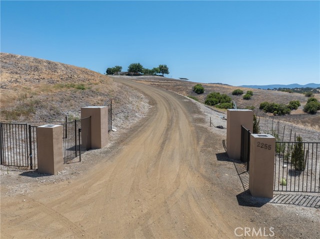 Detail Gallery Image 5 of 44 For 2255 Lothar Ln, Templeton,  CA 93465 - 4 Beds | 3 Baths