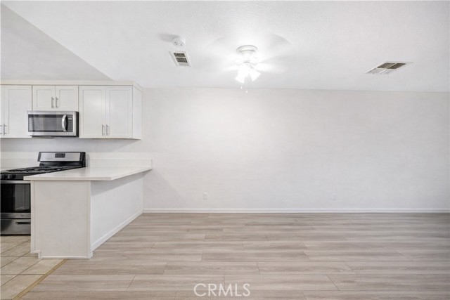334 S Walnut Avenue, Brea CA: https://media.crmls.org/medias/de290764-eb5a-4d0c-97f3-4c4c4ece20ec.jpg