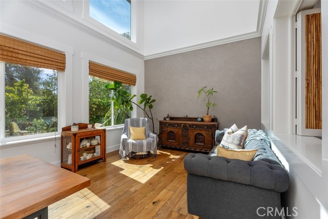 Image 10 of 58 For 65 Castletree