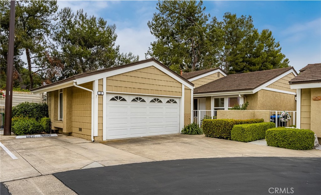 10 Greenbriar #31