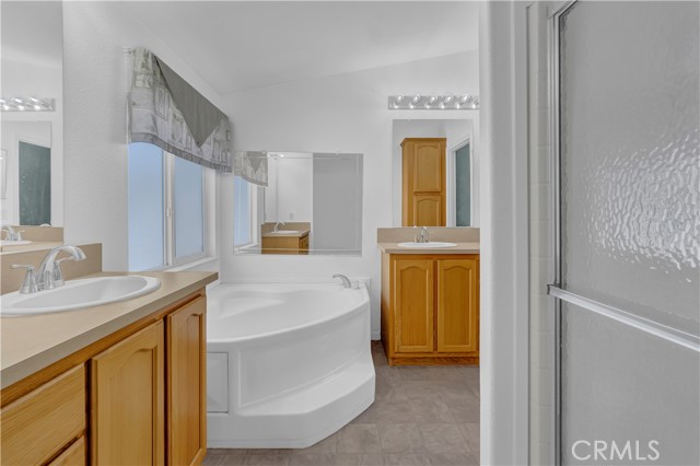 Detail Gallery Image 35 of 44 For 209 Road Runner Ln, Fountain Valley,  CA 92708 - 3 Beds | 2 Baths