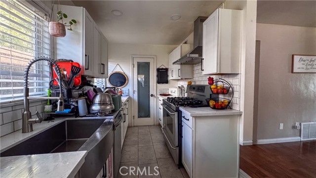 Detail Gallery Image 17 of 42 For 201 Oleander, Bakersfield,  CA 93304 - 4 Beds | 2 Baths