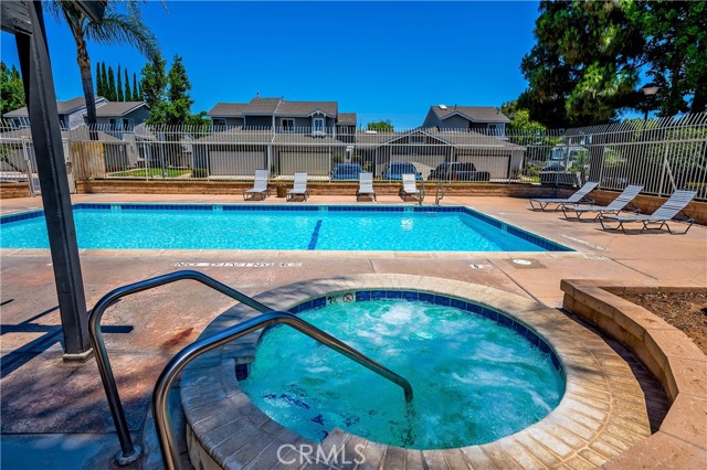 818 Live Oak Place, Corona CA: https://media.crmls.org/medias/de2c5f73-f3b6-4898-b34d-c472ce1d7578.jpg