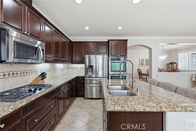 Detail Gallery Image 10 of 49 For 8042 Englesma, Chino,  CA 91708 - 3 Beds | 2/1 Baths