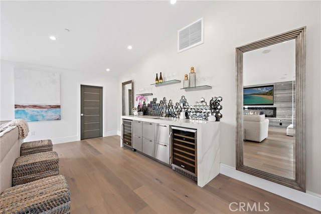 Detail Gallery Image 18 of 63 For 406 Avenida Ortega, San Clemente,  CA 92672 - 4 Beds | 3/1 Baths