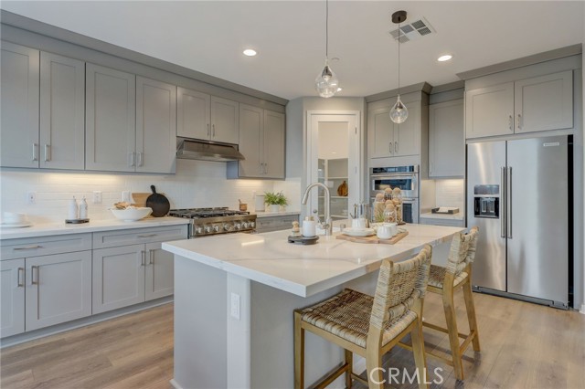 30973 Avenida Ramblas, Highland CA: https://media.crmls.org/medias/de2e1627-e72b-4d3e-a23b-657edb9c0ddb.jpg