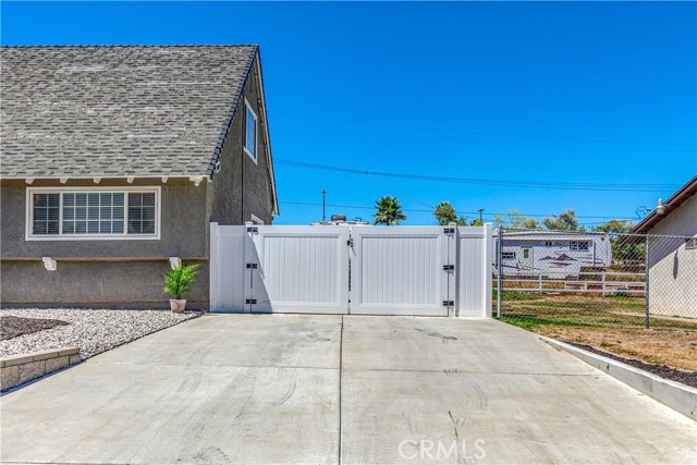 Detail Gallery Image 43 of 49 For 2311 Indian Horse Dr, Norco,  CA 92860 - 6 Beds | 2 Baths