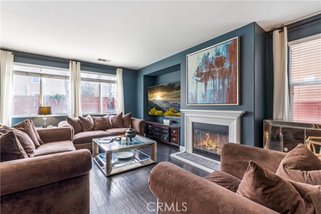 Detail Gallery Image 14 of 43 For 10889 Cameron Ct, Corona,  CA 92883 - 6 Beds | 4/1 Baths