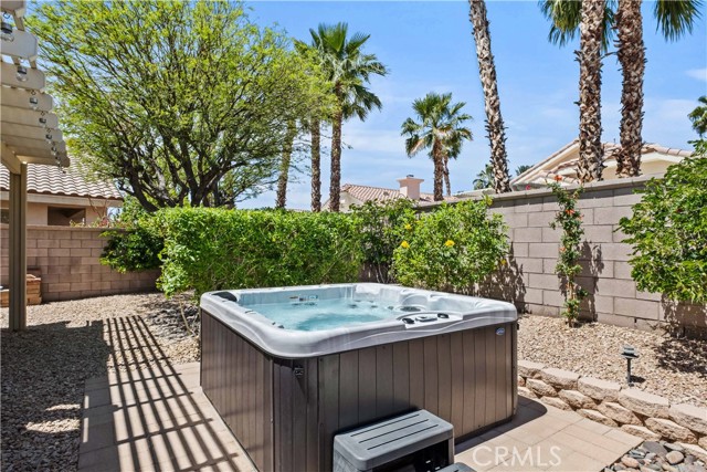 Detail Gallery Image 23 of 27 For 78882 Chardonnay Way, Palm Desert,  CA 92211 - 2 Beds | 2 Baths
