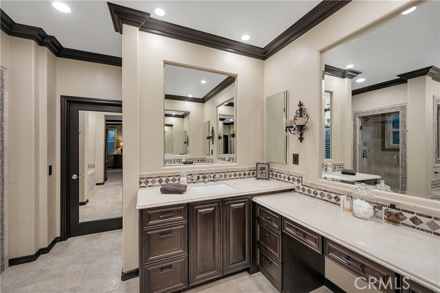 Detail Gallery Image 25 of 56 For 29345 Hacienda Ranch Ct, Valencia,  CA 91354 - 5 Beds | 4 Baths
